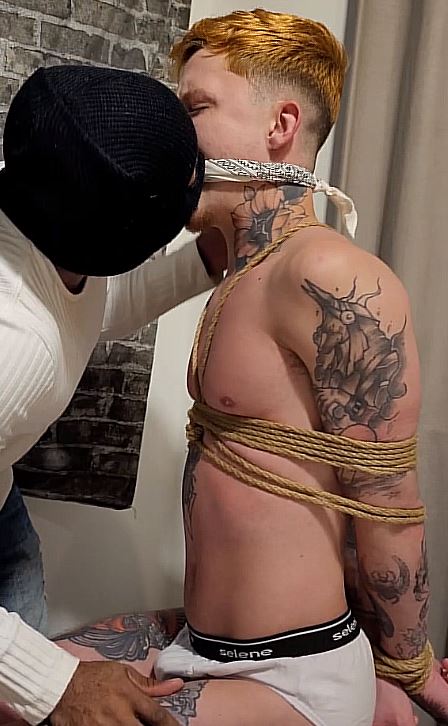 Bondage Man – Hariel and Mr Black