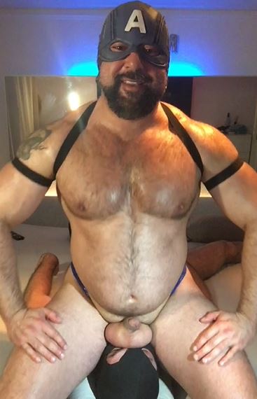 OnlyFans – muscle submission – Captain America Facesitting and Smother