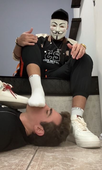 LDNtwinkmilker – London Twink Milker 3